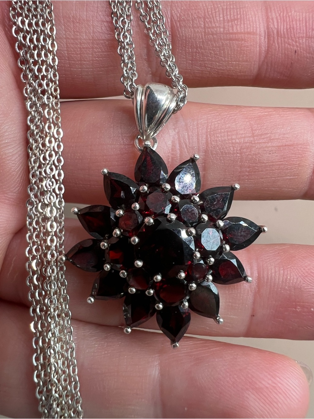 Sterling Silver Garnet Floral Pendant Necklace - Deep Red